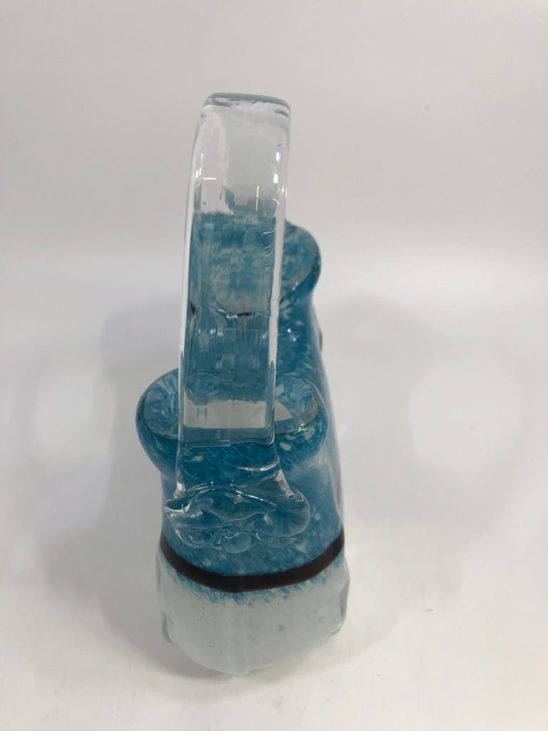 BLOWN GLASS BLUE/WHITE PURSE.