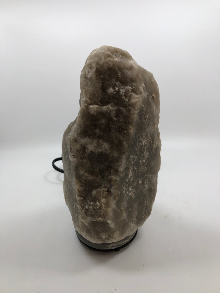 GREY SALT ACCENT LAMP