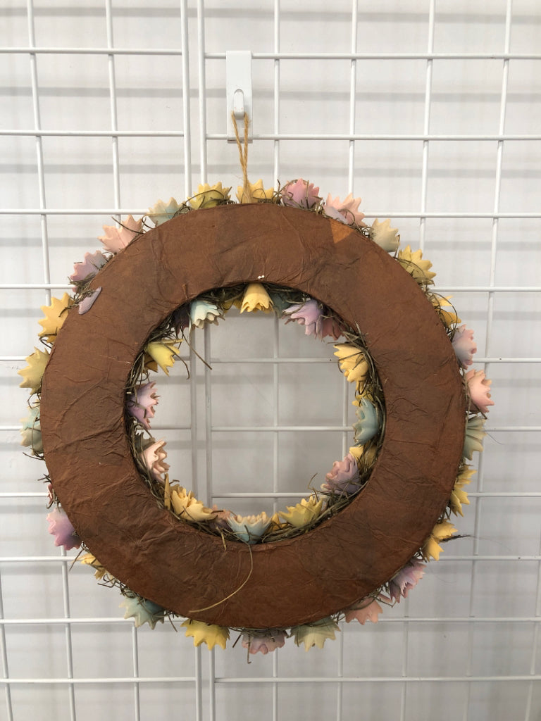 WOOD FLORAL WREATH.
