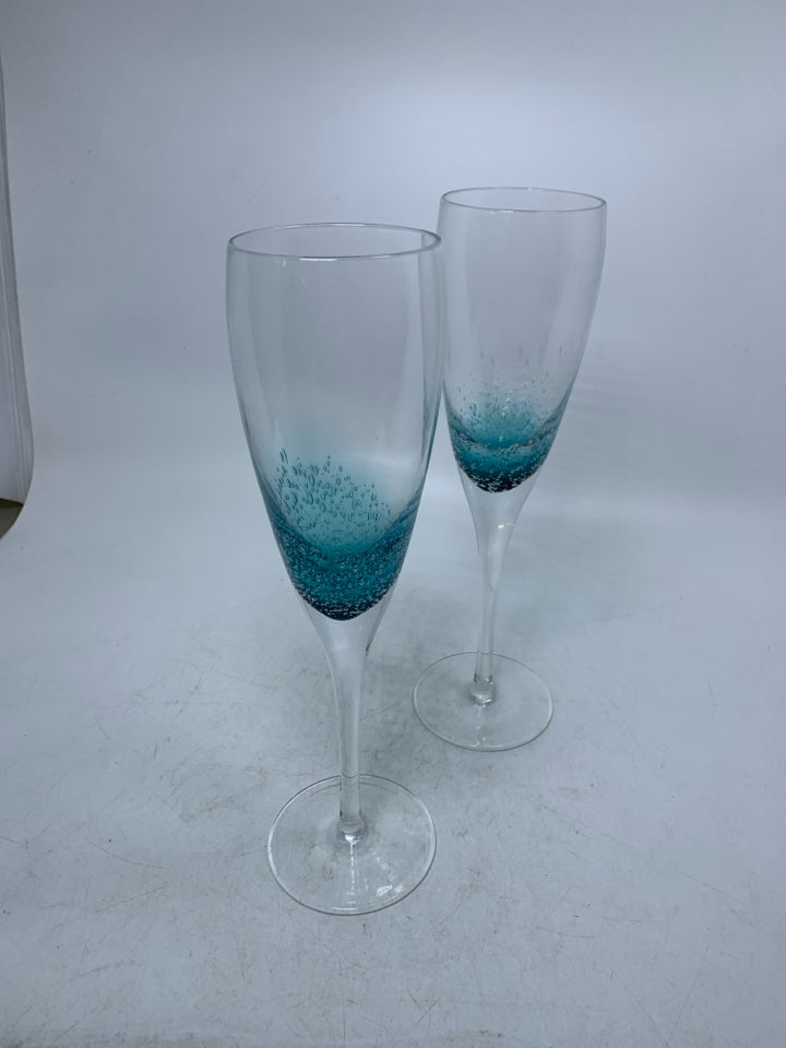 2 BLOWN BUBBLE GLASS CHAMPAGNE FLUTES.