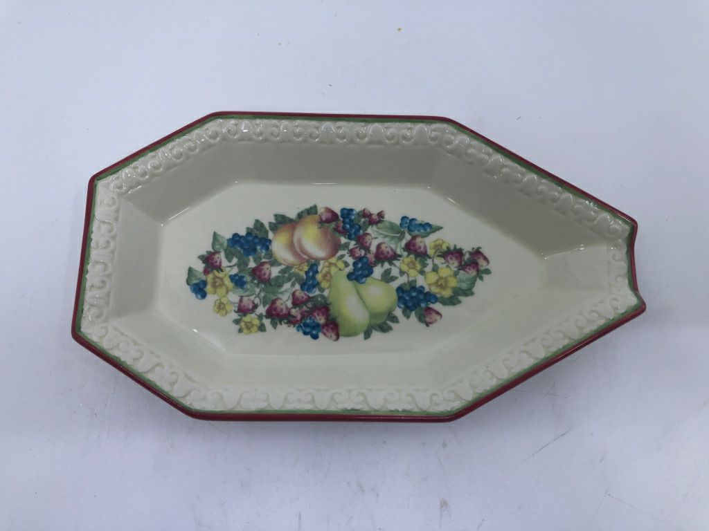 VTG SWEET COUNTRY HARVEST SPOON REST.