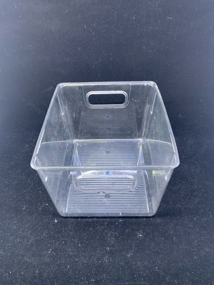 PLASTIC BIN W/HANDLES.