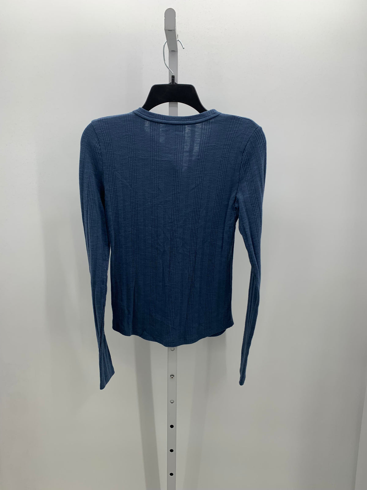 American Eagle Size Medium Juniors Long Sleeve Shirt