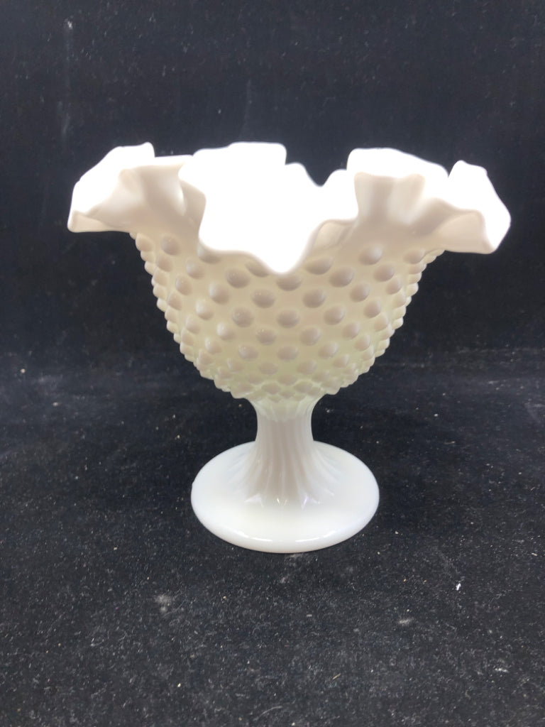 VTG HOBNAIL FOOTED WAVY EDGE MILK GLASS DISH.