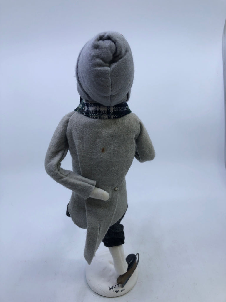 MAN IN GREY COAT W/BLUE & WHITE PLAID SCARF "THE SKATERS" 1991 BYERS' CHOICE.