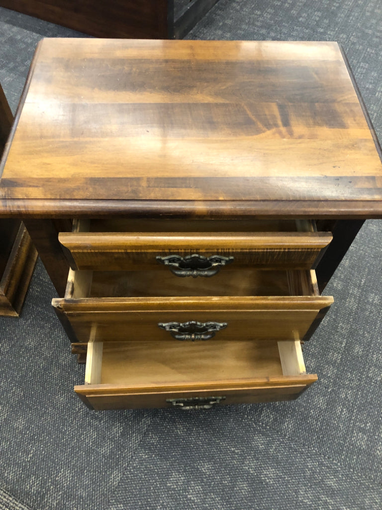 WARM CHERRY WOOD 3 DRAWER NIGHTSTAND.