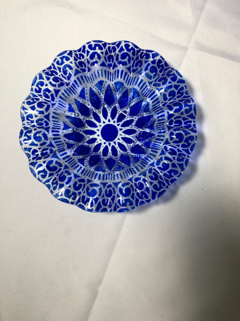 GLASS BOWL W/ COBALT BLUE/CLEAR RUFFLED EDGE.
