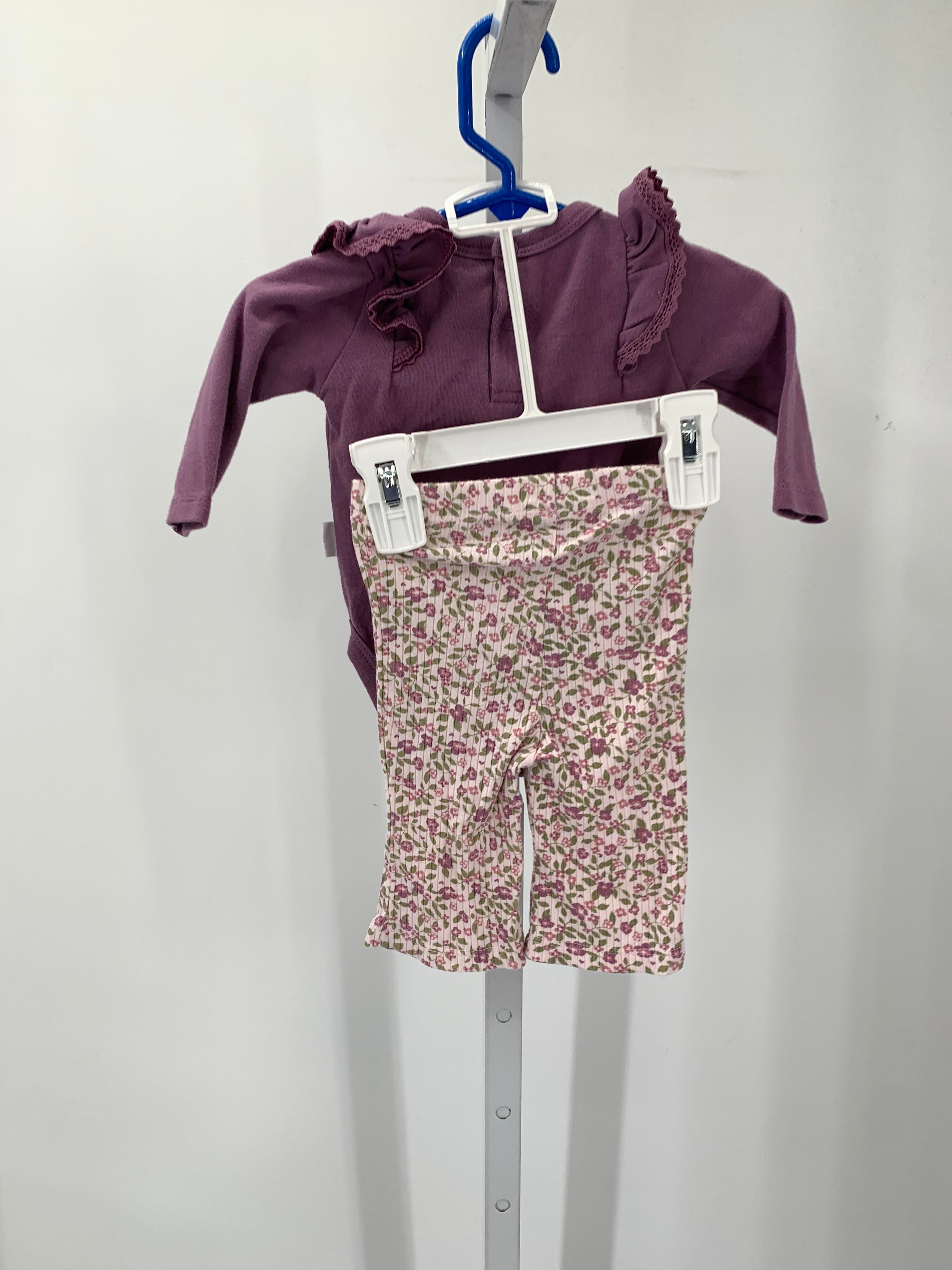 Tahari Size 0-3 months Girls 2 Pieces