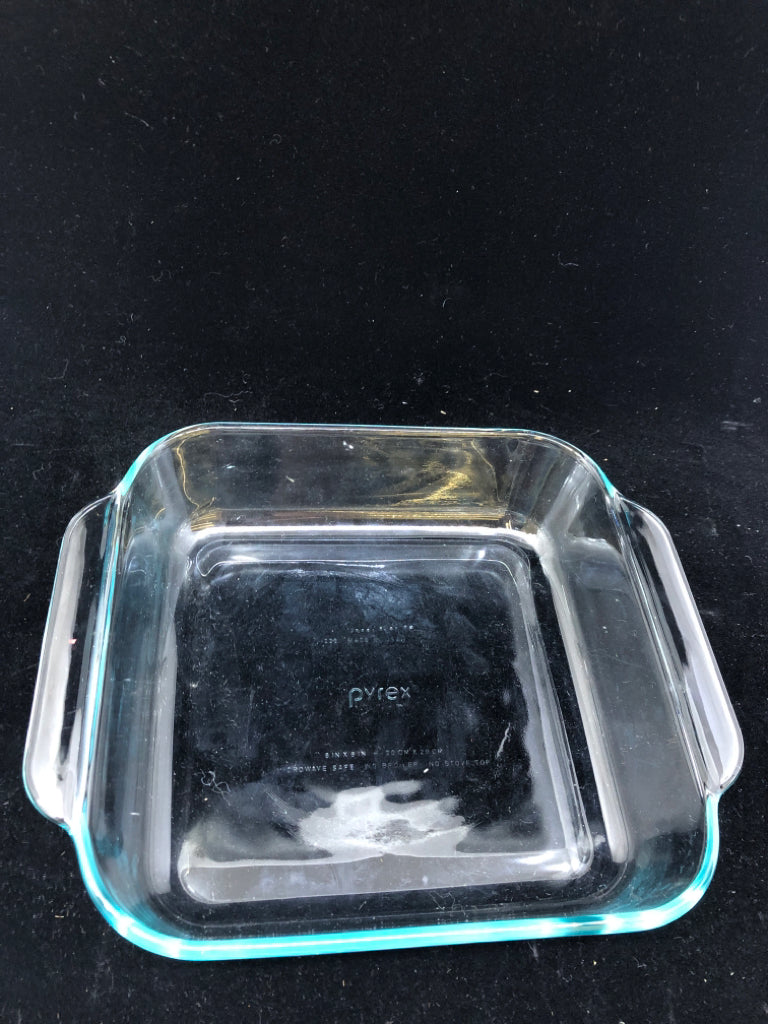 SQUARE PYREX BAKING DISH.