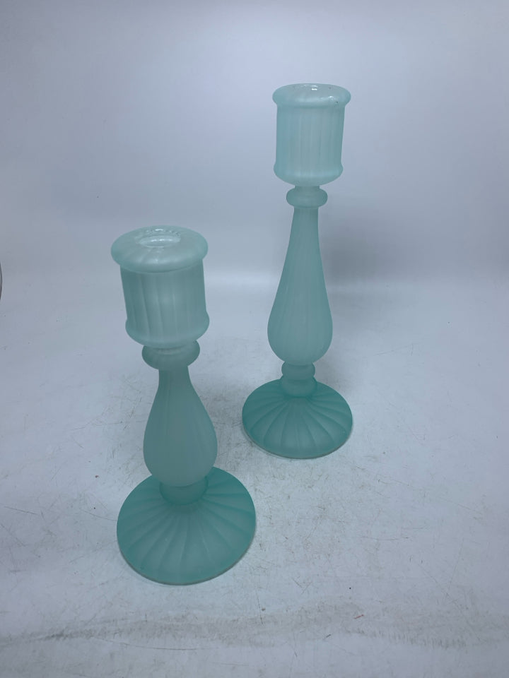 2 LIGHT BLUE THIN GLASS TAPERED CANDLES HOLDERS.