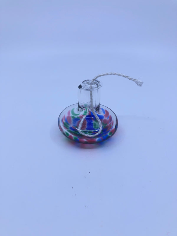 SMALL COLORFUL BLOWN GLASS OIL LAMP W/ EXTRA PIECES.