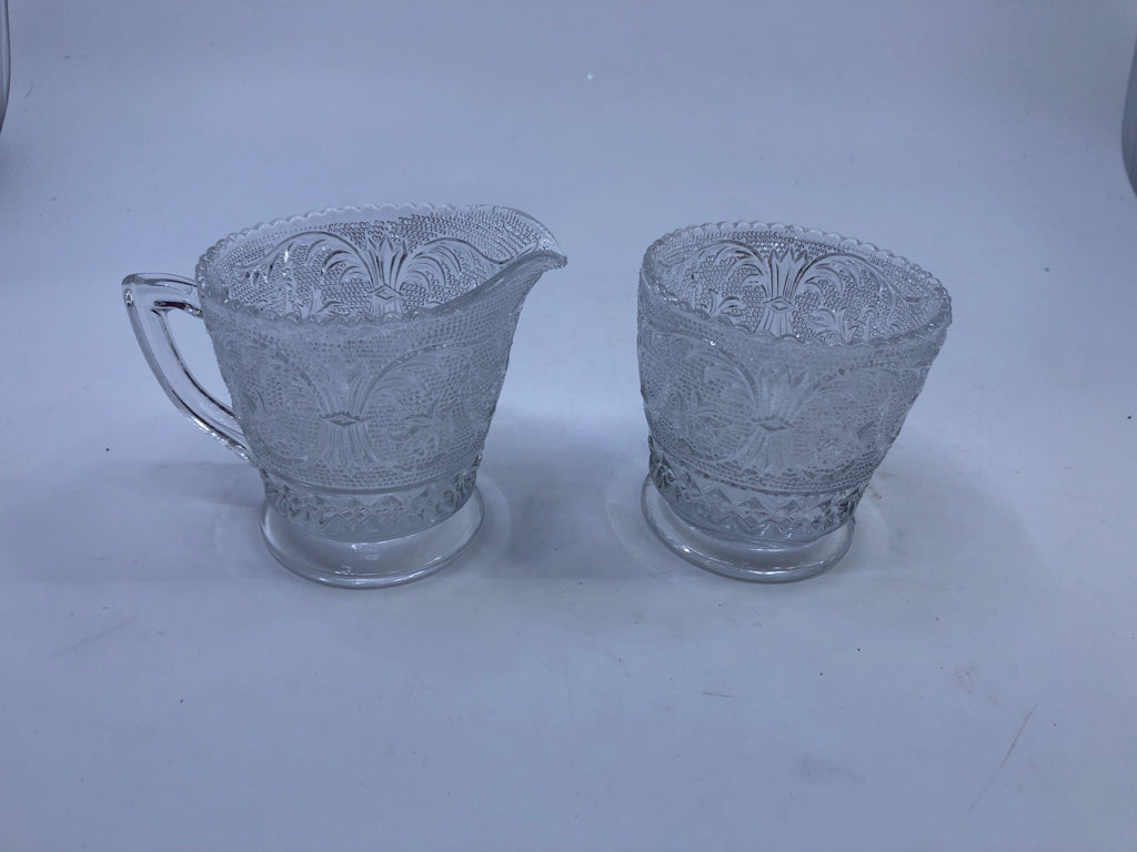 VTG TEXTURED GLASS SUGAR AND CREAMER.