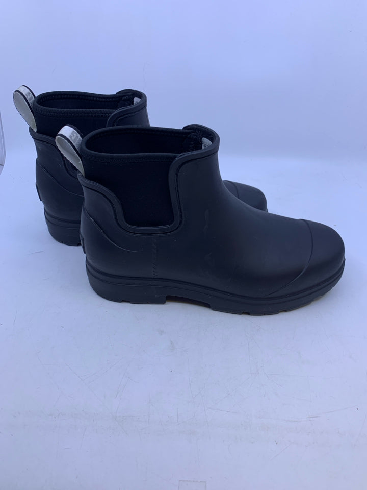 UGG L Shoe Size 9 Boots