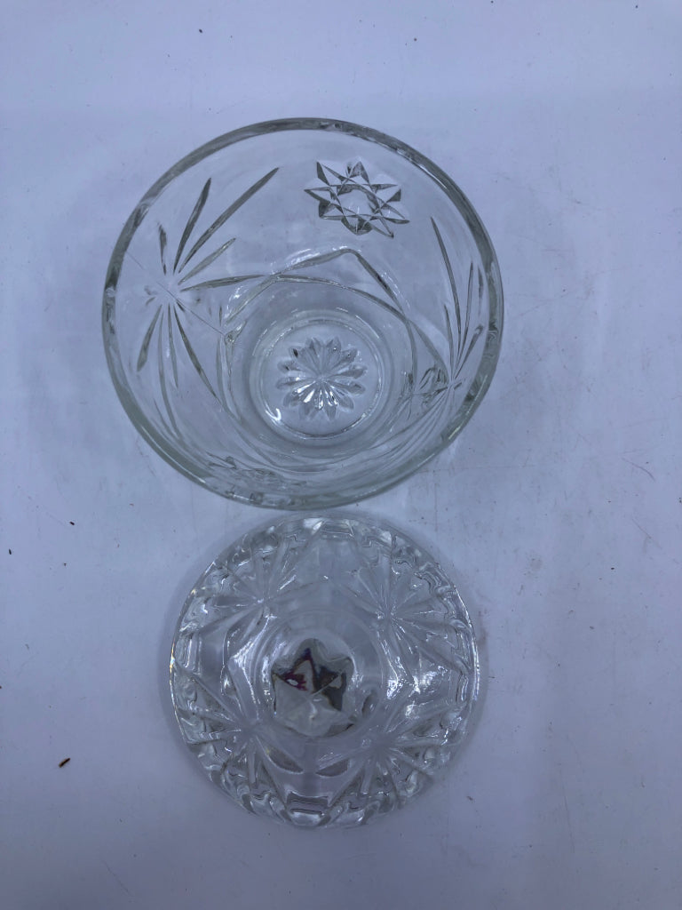 ETCHED CLEAR GLASS SUGAR BOWL.