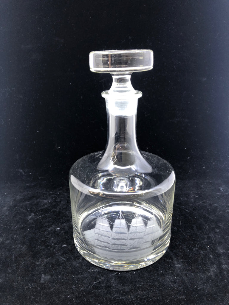 ETCHED BOAT W/ GLASS DECANTER W/ HEAVY FLAT TOP.