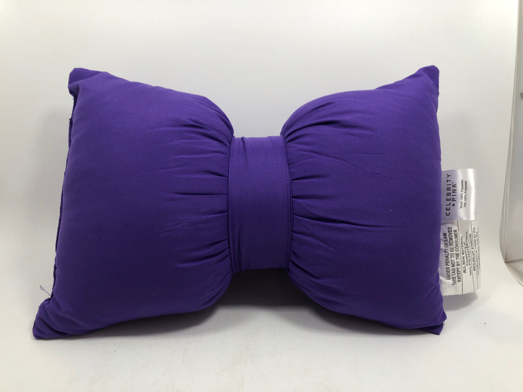 SM PURPLE BOW PILLOW.