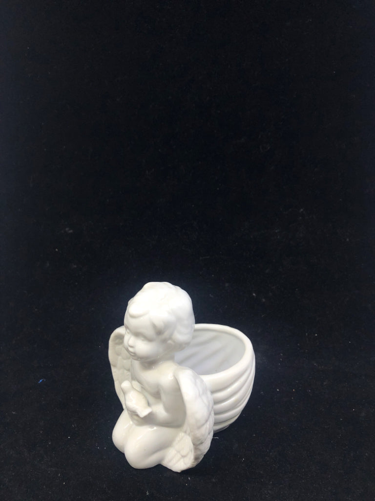 WHITE CHERUB SMALL PLANTER.