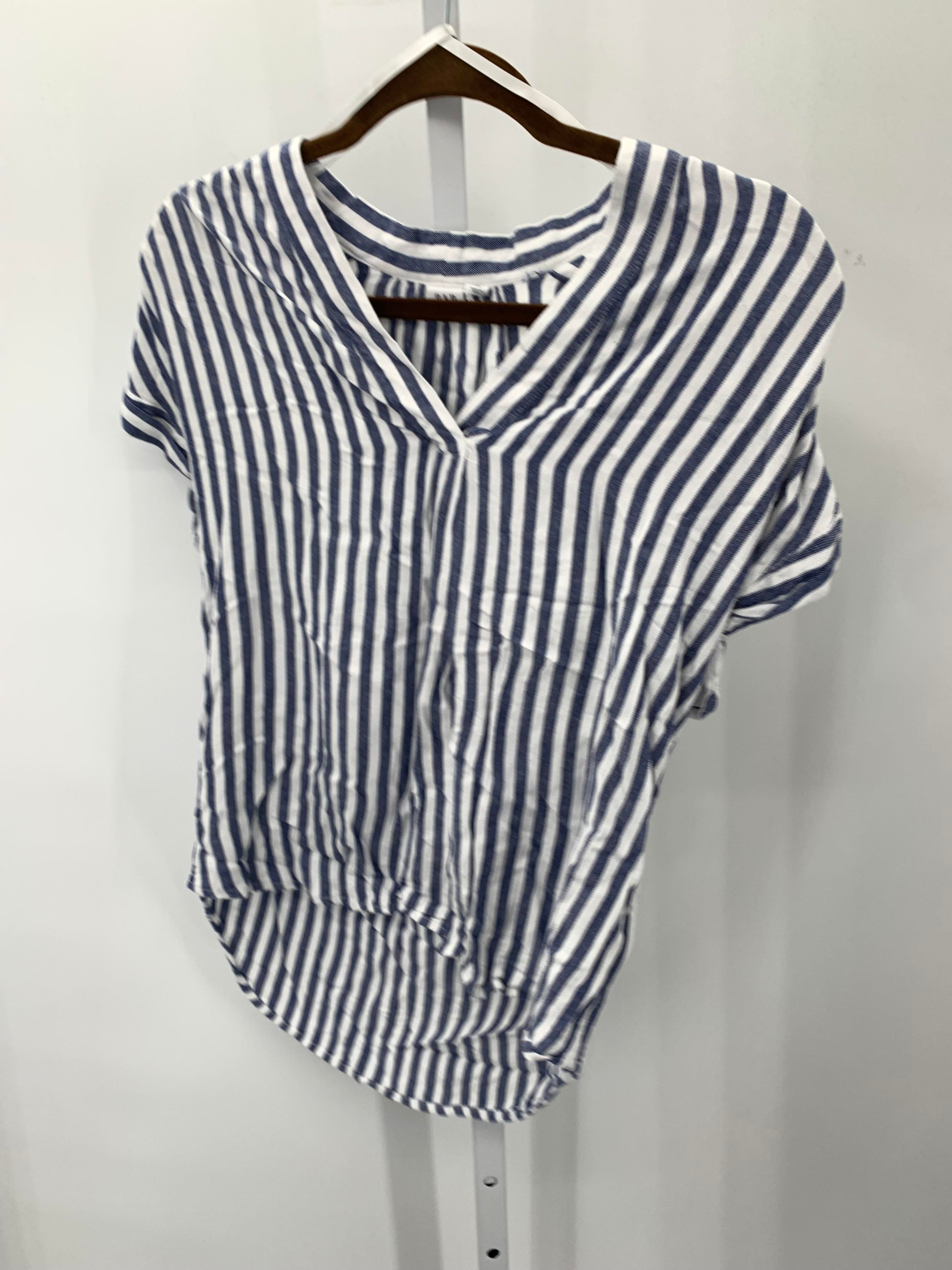 Gap Size X Small Misses Short Sleeve Shirt