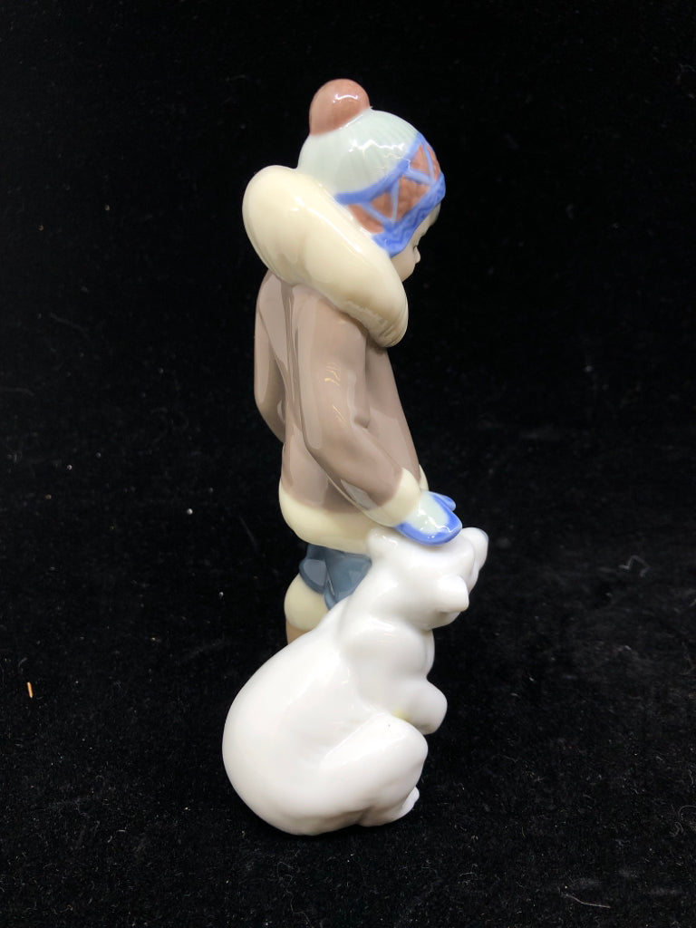 LLADRO LITTLE BOY W POLAR BEAR.