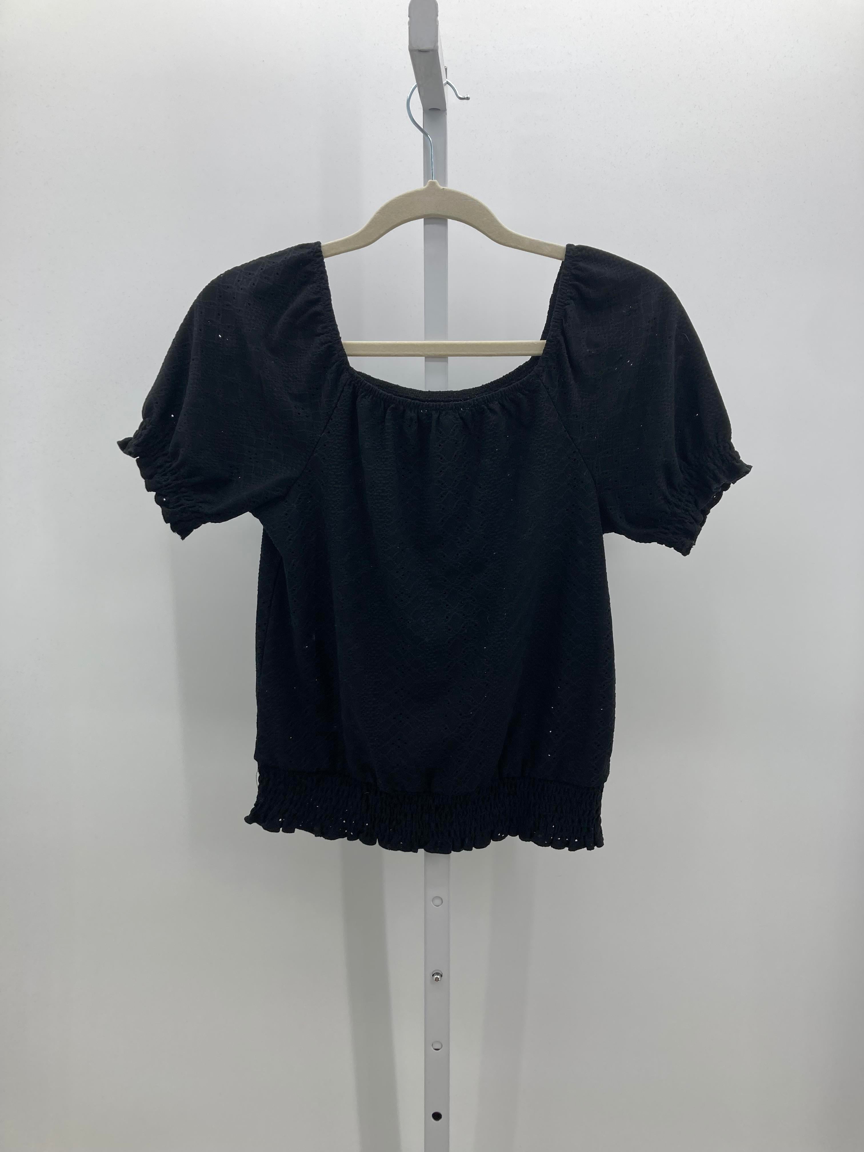 Size Extra Large Juniors Short Sleeve Shirt