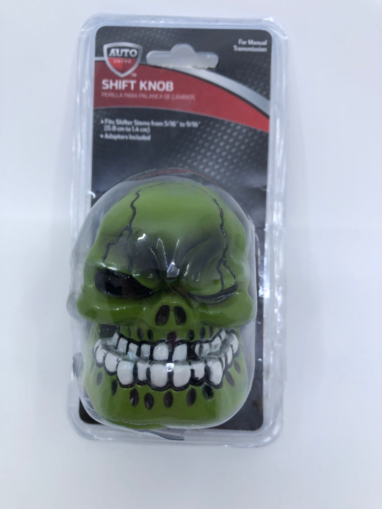 NIP GREEN SKULL SHIFT KNOB.