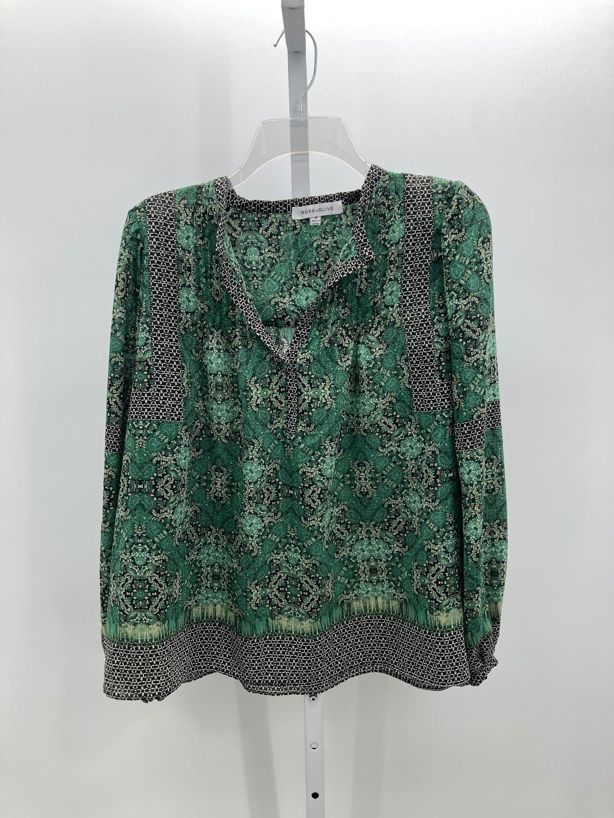 Rose & Olive Size Medium Misses Long Sleeve Shirt