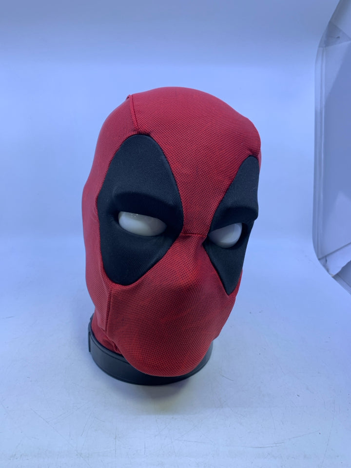 Marvel Legends Deadpool Interactive Head