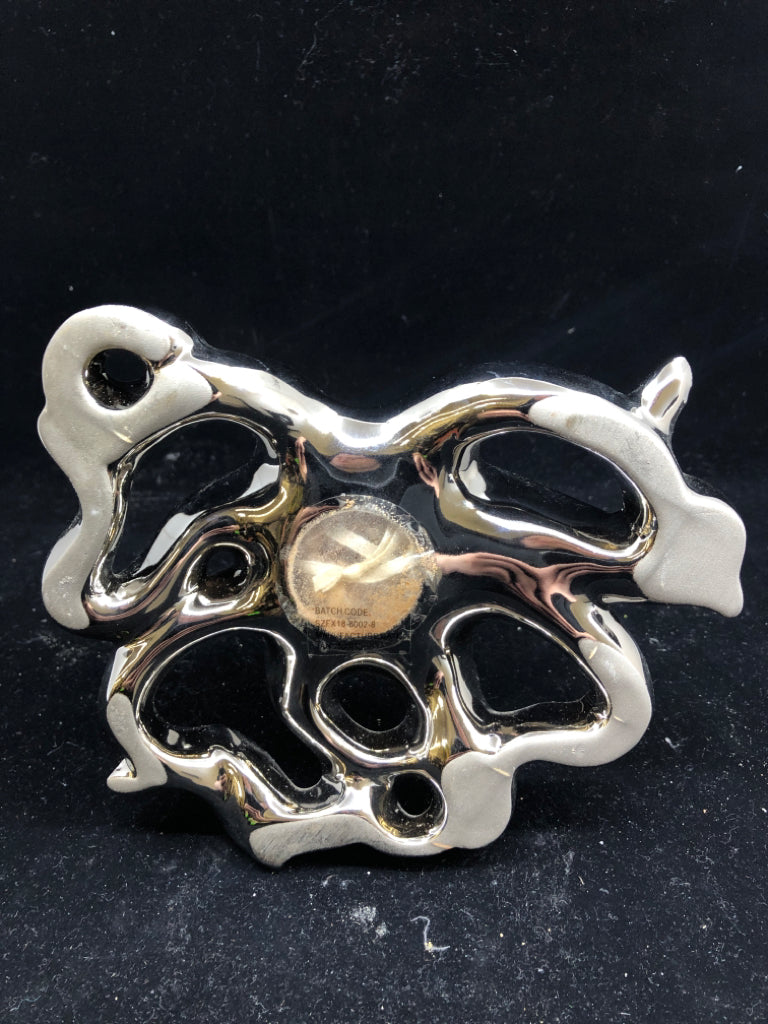 SILVER CERAMIC OCTOPUS.