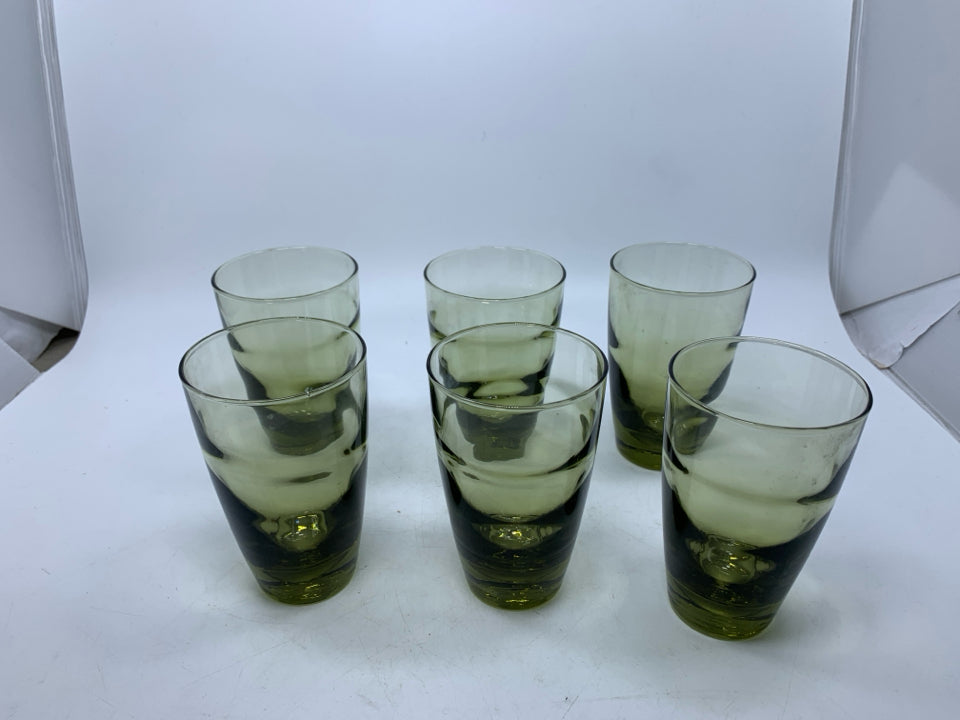 6 SMOKED GLASS SHORT TUMBLERS.