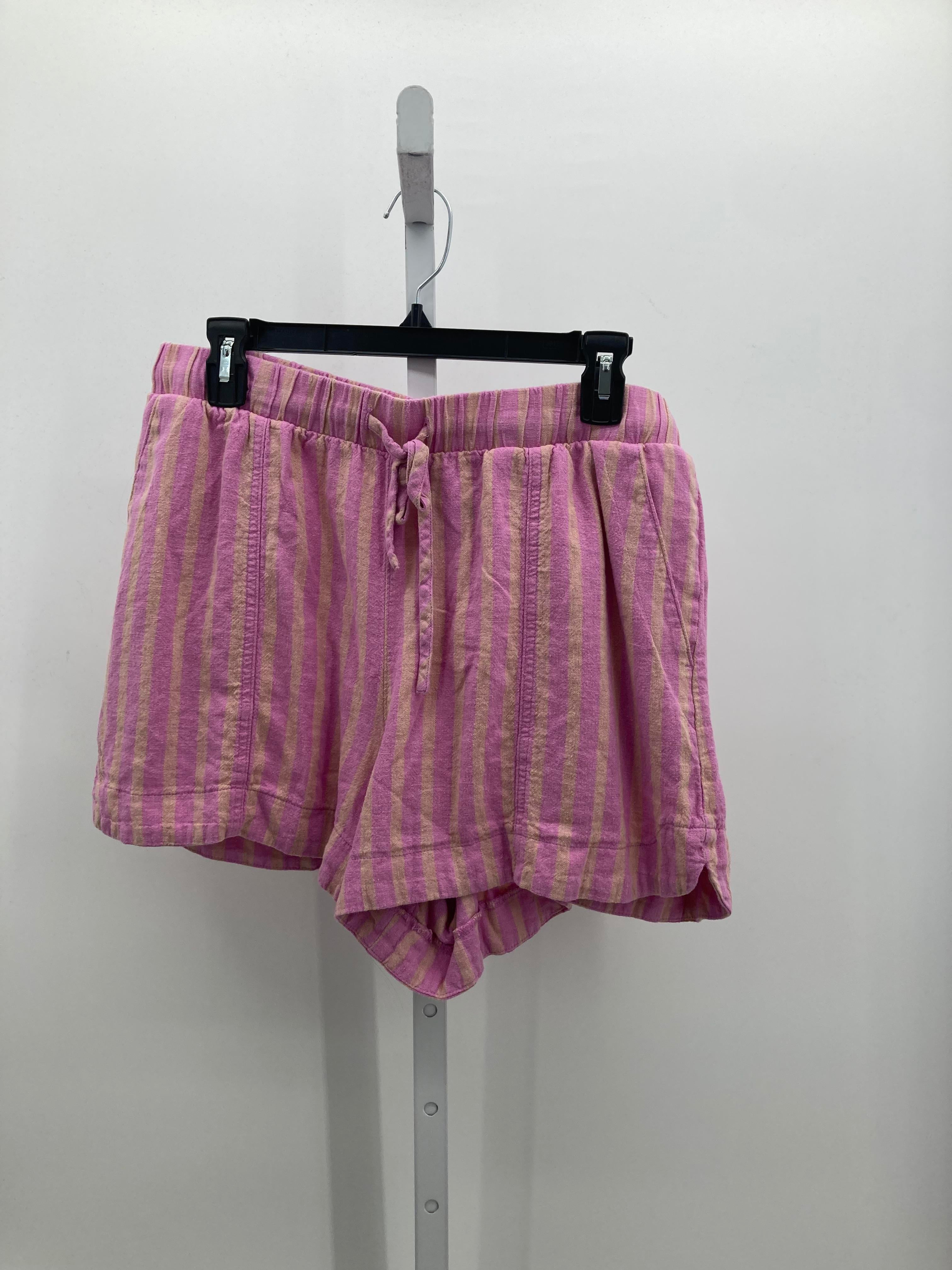 Universal Thread Size Large Misses Shorts