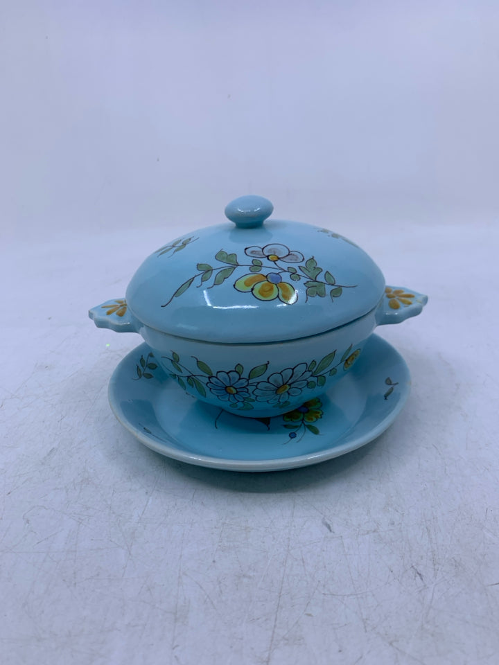 VTG 3 PC LIGHT BLUE CANISTER W/ DRIP PLATE FLORAL.