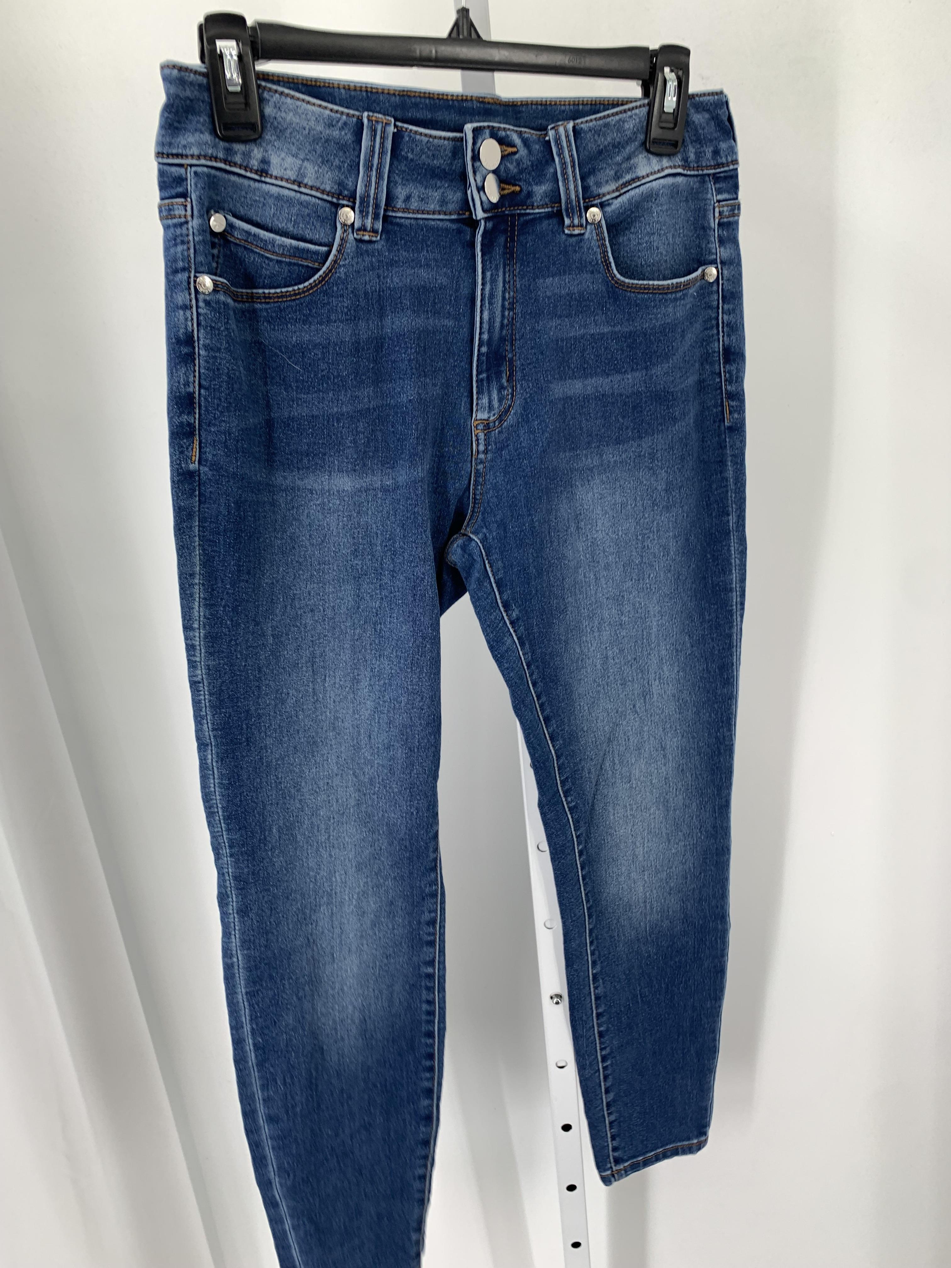 Tahari Size 8 Misses Jeans