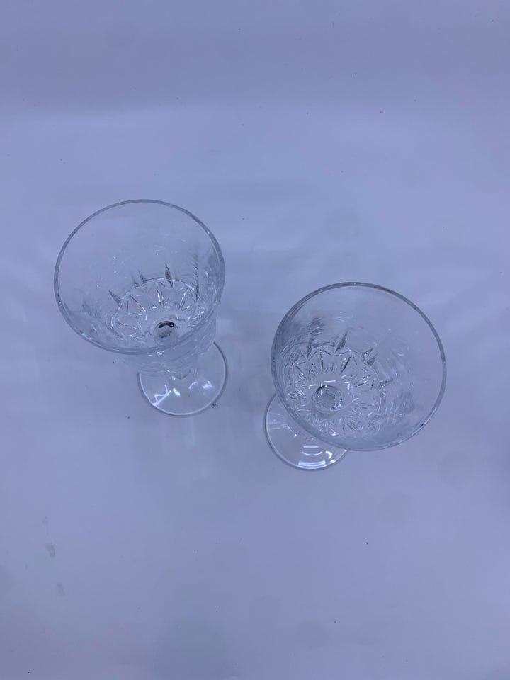 4 CUT GLASS BOTTOM WINE GLASSES.