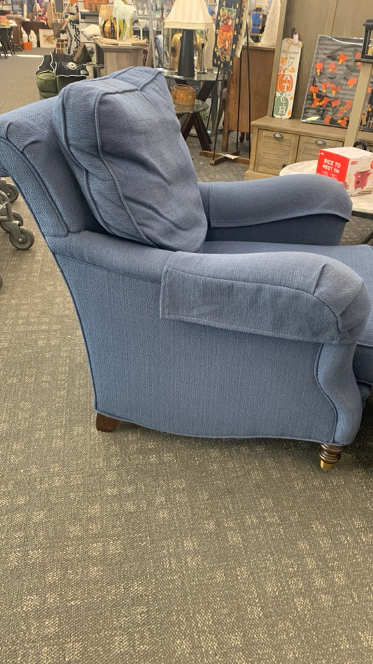 NAVY BLUE ACCENT CHAIR W/ OTTOMAN WHEELS.