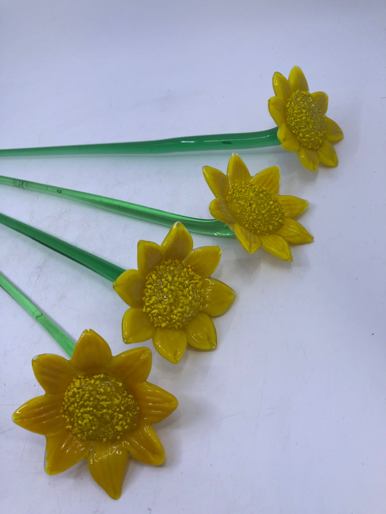 4 GLASS YELLOW FLOWERS W/ GREEN STEM.