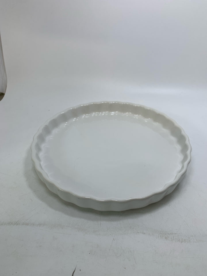 WHITE STONEWARE TART/QUICHE DISH.