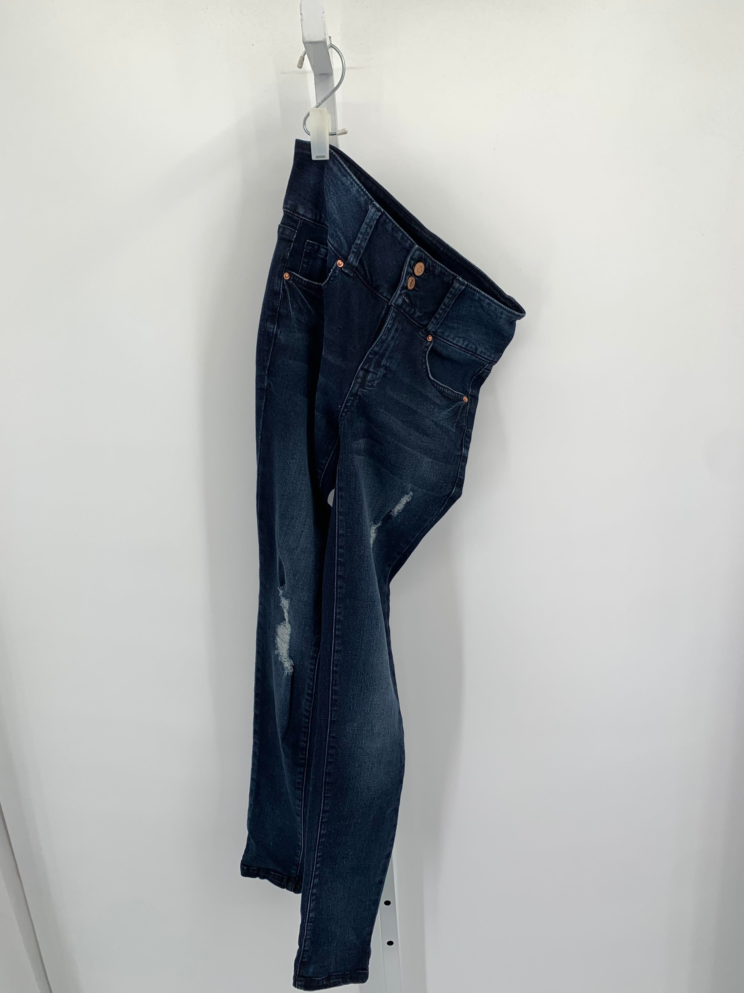 YMI Size 1 Juniors Jeans