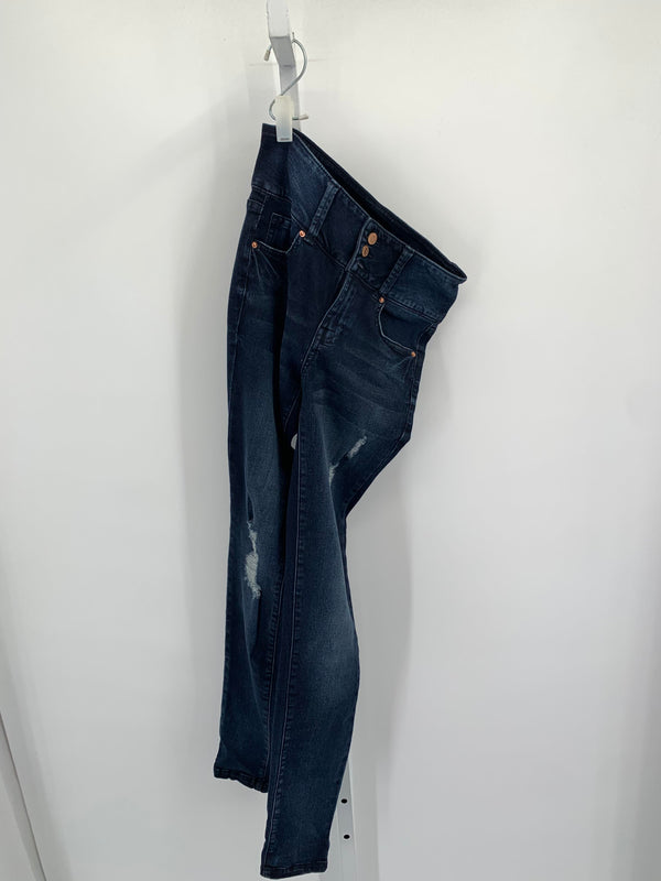 YMI Size 1 Juniors Jeans