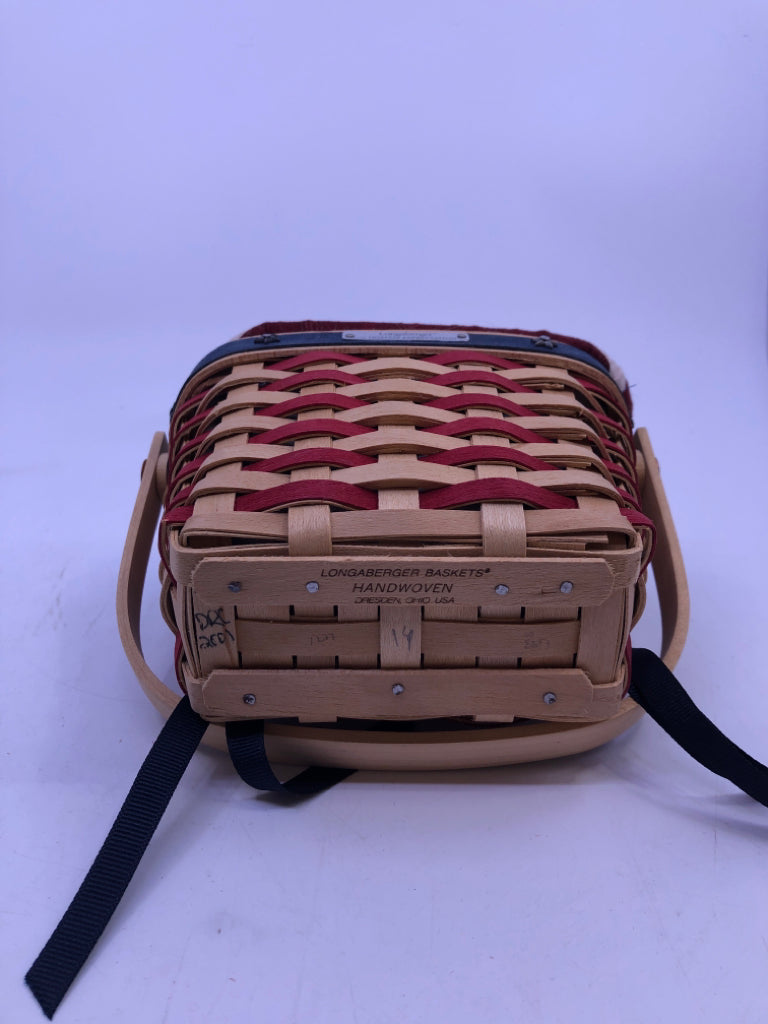 2001 HOSTESS APPRECIATION ROUNDED RECTANGLE W/HANDLE BASKET RED & BLUE WEAVE SIL