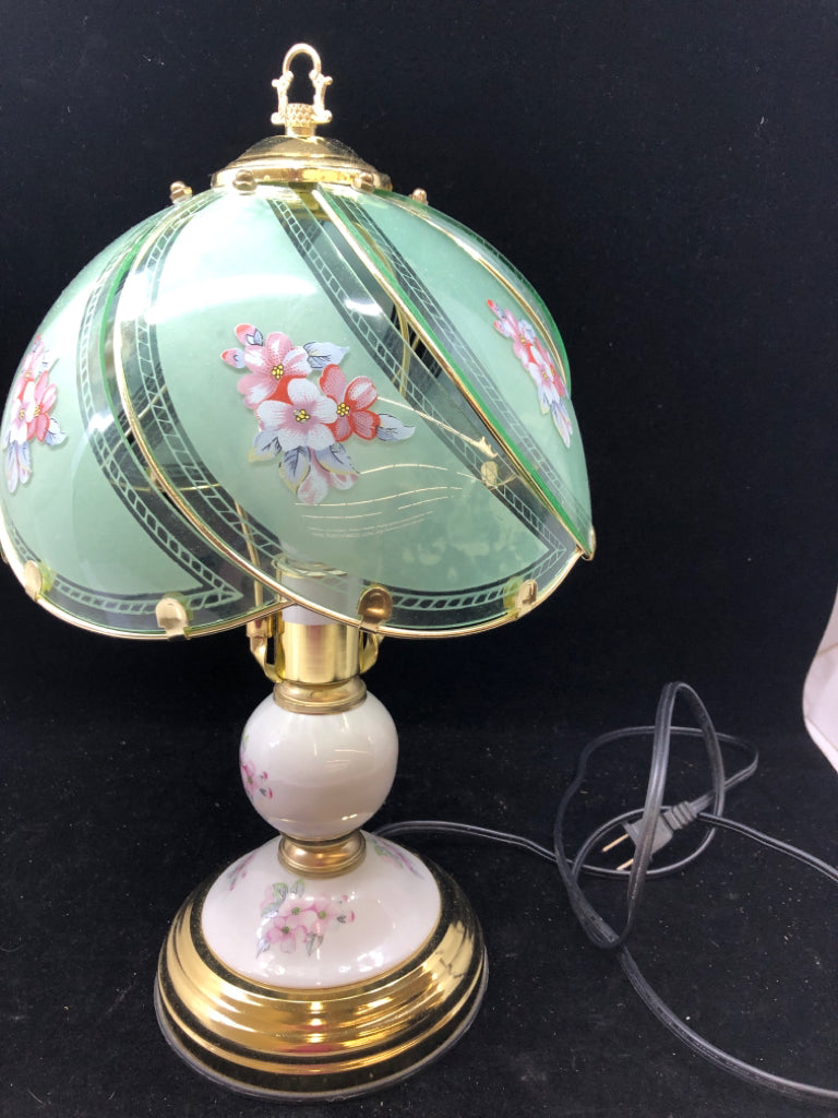 GOLD/BLUE GLASS TOUCH LAMP WITH FLOWERS.