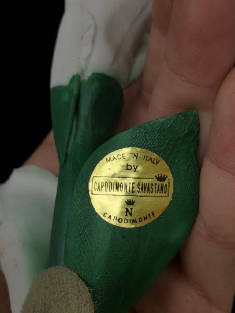 CAPODIMONTE WHITE CALLA LILY PORCELAIN FIGURINE.