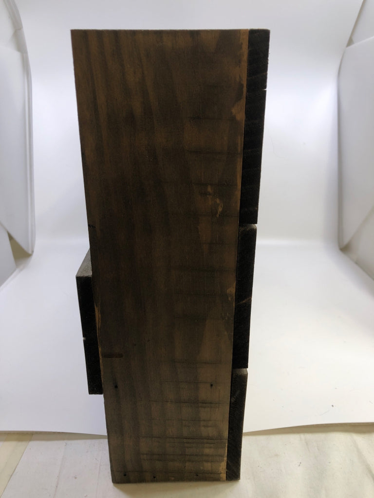 GREY WINE BOTTLE/GLASS WALL HANGING HOLDER.