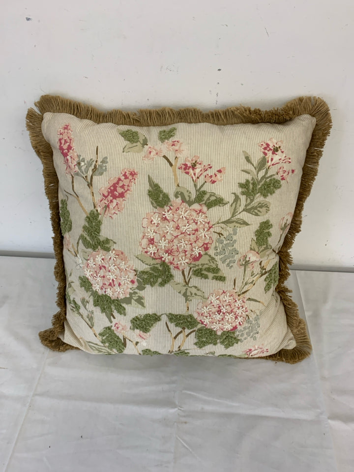 PILLOW W/FRINGE AND FLOWERS.