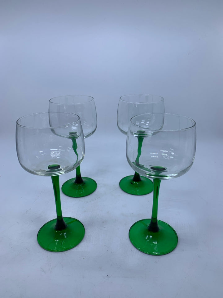 4 GREEN STEM WINE GLASSES.