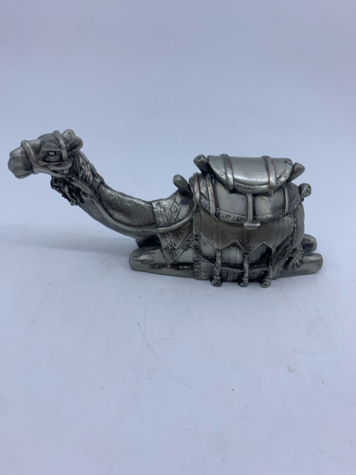 MIDDLE EASTER CAMEL TRINKET BOX.