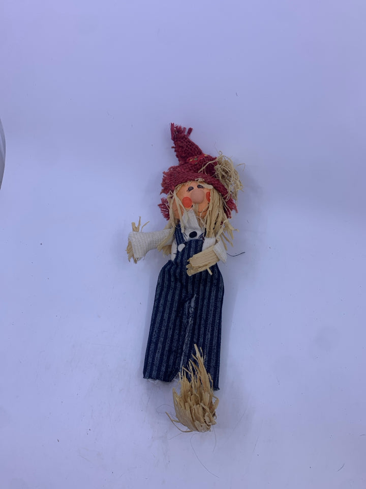 SCARECROW BLUE OVERALL ORANGE HAT.