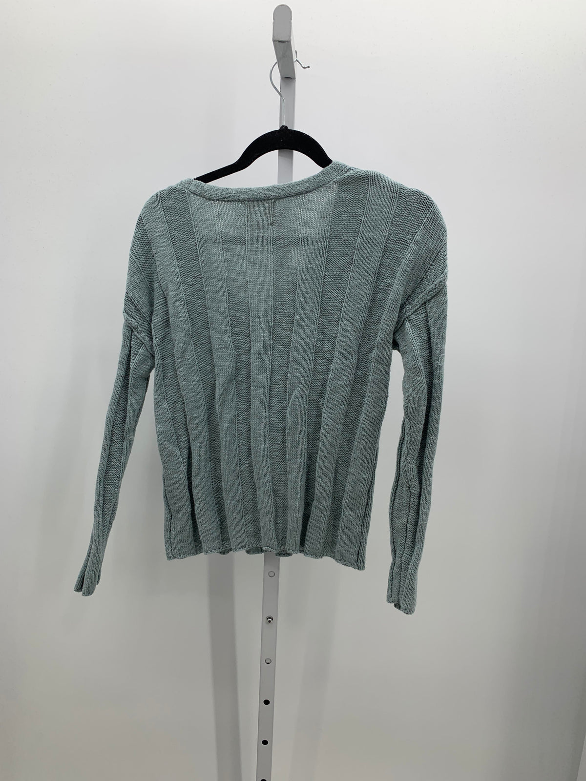 Hippie Rose Size Small Juniors Long Sleeve Sweater