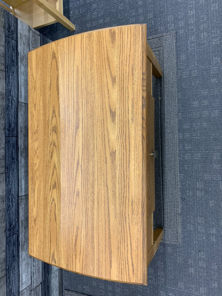 WOOD COFFEE TABLE W/DRAWER.