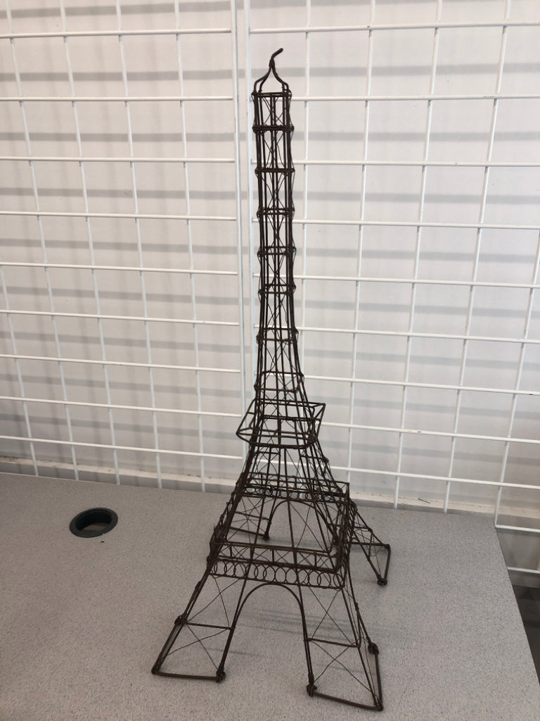 BROWN WIRE EIFFEL TOWER.