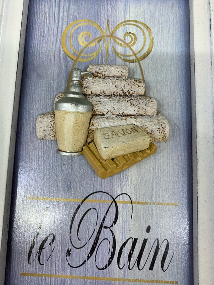 LE BAIN 3D SOAP WALL ART IN WHITE FRAME.